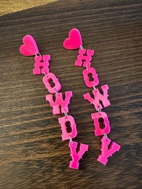Hot Pink 'Howdy' Letter Drop Earrings